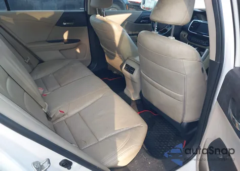 2016 Honda Accord Ex-L V-6 z USA, uszkodzony, nr VIN 1HGCR3F83GA006284